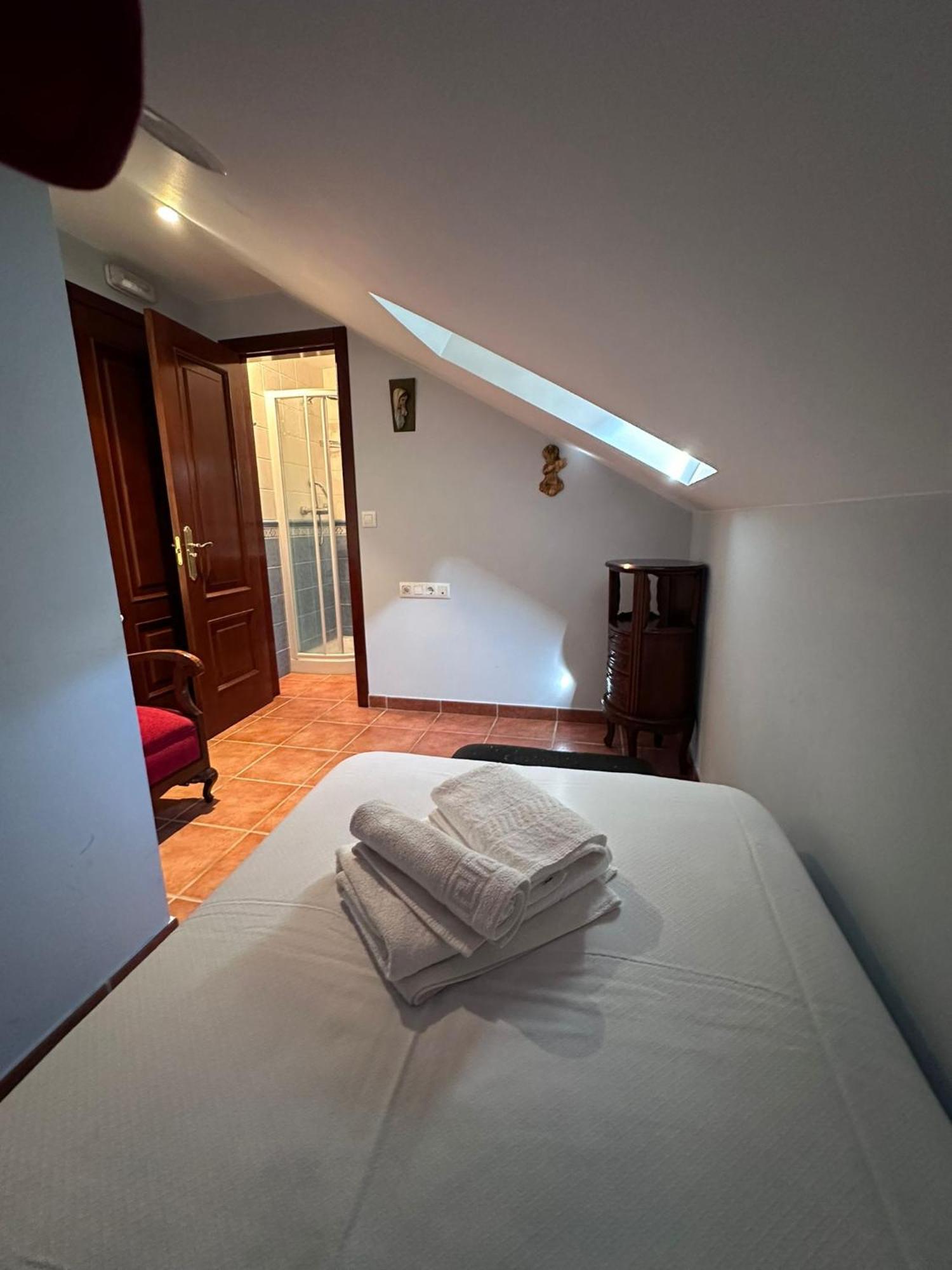 Casa Alpargateiro Guest House Os Peares Luaran gambar